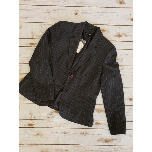 NWT- NINE WEST Gray Striped Stretch Blazer Size 10 - Picture 3 of 5